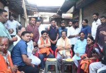 ଖରିଆରରୋଡ଼ରେ ରାଜସ୍ୱ ମନ୍ତ୍ରୀ ଙ୍କ “ଚାଏ-ପେ-ଚର୍ଚ୍ଚା”