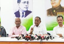 ନବୀନ ଭିତରେ କୋଳାକୋଳି ବାହାରେ କଳି କରନ୍ତି