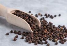 ଶୀତଦିନେ ଗୋଲମରିଚ ପାଣି ପିଅନ୍ତୁ