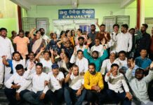 ନିର୍ଯାତନା ସହି ନପାରି ଜୀବନ ହାରୁଛନ୍ତି କର୍ମଚାରୀ