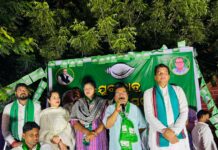 ଏକତା ଛକରେ ଏକତାର ବାର୍ତ୍ତା ଦେଲା ଯୁବ ଓ ଛାତ୍ର ବିଜେଡି