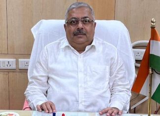 ସରକାରୀ ବାବୁ ହଟହଟା : ୫ ବିଭାଗ ଅଧିକାରୀ ଗଣିବେ ୩.୩ ଲକ୍ଷ ଜରିମାନା