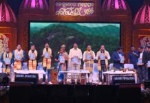 ରାଜ ସୁନାଖଳା ମହୋତ୍ସବ ଏବଂ ପଲ୍ଲିଶ୍ରୀ ମେଳାର ଉଦଯାପନୀ ସମାରୋହରେ ଯୋଗଦେଲେ ରାଜ୍ୟପାଳ