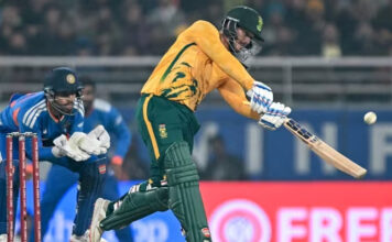 рмжрнНрн▒рм┐рмдрнАрнЯ рмЯрм┐-рнирнж: рмнрм╛рм░рмдрмХрнБ рнлрнз рм░рмирм░рнЗ рм╣рм░рм╛рмЗрм▓рм╛ рмжрмХрнНрм╖рм┐рмг рмЖрмлрнНрм░рм┐рмХрм╛