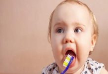 ପିଲାମାନଙ୍କୁ କେତେ ଦିନ ପରେ ବ୍ରଶ୍ କରିବା ଉଚିତ ଜାଣନ୍ତୁ