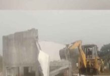 ପ୍ରଣବ ବଳବନ୍ତରାୟଙ୍କ ଫାର୍ମ ହାଉସରେ ଜବରଦଖଲ ଉଚ୍ଛେଦ