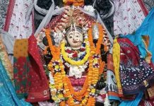 ମହାଲକ୍ଷ୍ମୀ ବେଶରେ ଭକ୍ତଙ୍କୁ ଦର୍ଶନ ଦେଲେ ମାଆ ମଙ୍ଗଳା