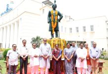 ବିଧାନସଭା ପରିସରରେ ପାରଳା ମହାରାଜା କୃଷ୍ଣଚନ୍ଦ୍ର ଗଜପତିଙ୍କ ଶ୍ରାଦ୍ଧଦିବସ ପାଳିତ