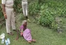 ଜଙ୍ଗଲରୁ ବୃଦ୍ଧା ଉଦ୍ଧାର