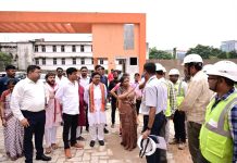 ଏସ୍ସିବି ମେଡିକାଲ କଲେଜ ଓ ହସ୍ପିଟାଲର ଭିତ୍ତିଭୂମି, ଅଗ୍ନି ନିରାପତ୍ତା ଓ ସମ୍ପ୍ରସାରଣ କାର୍ଯ୍ୟର ସମୀକ୍ଷା କଲେ ସ୍ୱାସ୍ଥ୍ୟ ମନ୍ତ୍ରୀ