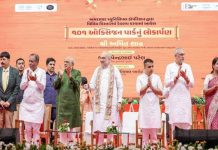 ଗଣବୃକ୍ଷରୋପଣ ଅଭିଯାନ ସହ ଗାନ୍ଧୀନଗରରେ ବିଭିନ୍ନ ବିକାଶ ପ୍ରକଳ୍ପର ଉଦ୍ଘାଟନ ଓ ଶିଳାନ୍ୟାସ କଲେ ଗୃହମନ୍ତ୍ରୀ