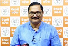 ବନ୍ୟା ସମୟରେ ଘରୁ ନ ବାହାରି ଟୁଇଟ୍ କରି ଲୋକଙ୍କୁ ଭୁଆଁ ବୁଲାଉଛନ୍ତି ବିରୋଧୀ ଦଳ ନେତା: ବିରଂଚି ନାରାୟଣ ତ୍ରିପାଠୀ