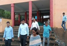 ଗଭୀର ଅବପାତ: ବାତ୍ୟା ଆଶ୍ରୟ ସ୍ଥଳି ପରିଦର୍ଶନ କଲେ ଗଞ୍ଜାମ ଜିଲ୍ଲାପାଳ