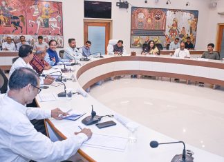 ଶିକ୍ଷକମାନଙ୍କ ସମସ୍ୟା: ରାଜ୍ୟ ସରକାରଙ୍କୁ ରିପୋର୍ଟ ଦେଲେ ଅଶୋକ ତ୍ରିପାଠୀ କମିଟି
