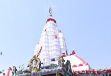 ମା’ ସମଲେଶ୍ୱରୀଙ୍କ ଦର୍ଶନ କଲେ ରାଜ୍ୟପାଳ