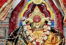 ସ୍କନ୍ଧମାତା ବେଶରେ ଭକ୍ତଙ୍କୁ ଦର୍ଶନ ଦେଉଛନ୍ତି ମା’ ସମଲେଶ୍ୱରୀ