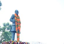 ଲୋକନାୟକ ଜୟପ୍ରକାଶ ନାରାୟଣ ଓ ଶହୀଦ ବାଜିରାଉତଙ୍କୁ ଶ୍ରଦ୍ଧାଞ୍ଜଳି