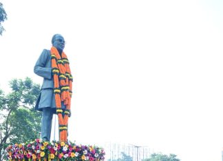 ଲୋକନାୟକ ଜୟପ୍ରକାଶ ନାରାୟଣ ଓ ଶହୀଦ ବାଜିରାଉତଙ୍କୁ ଶ୍ରଦ୍ଧାଞ୍ଜଳି